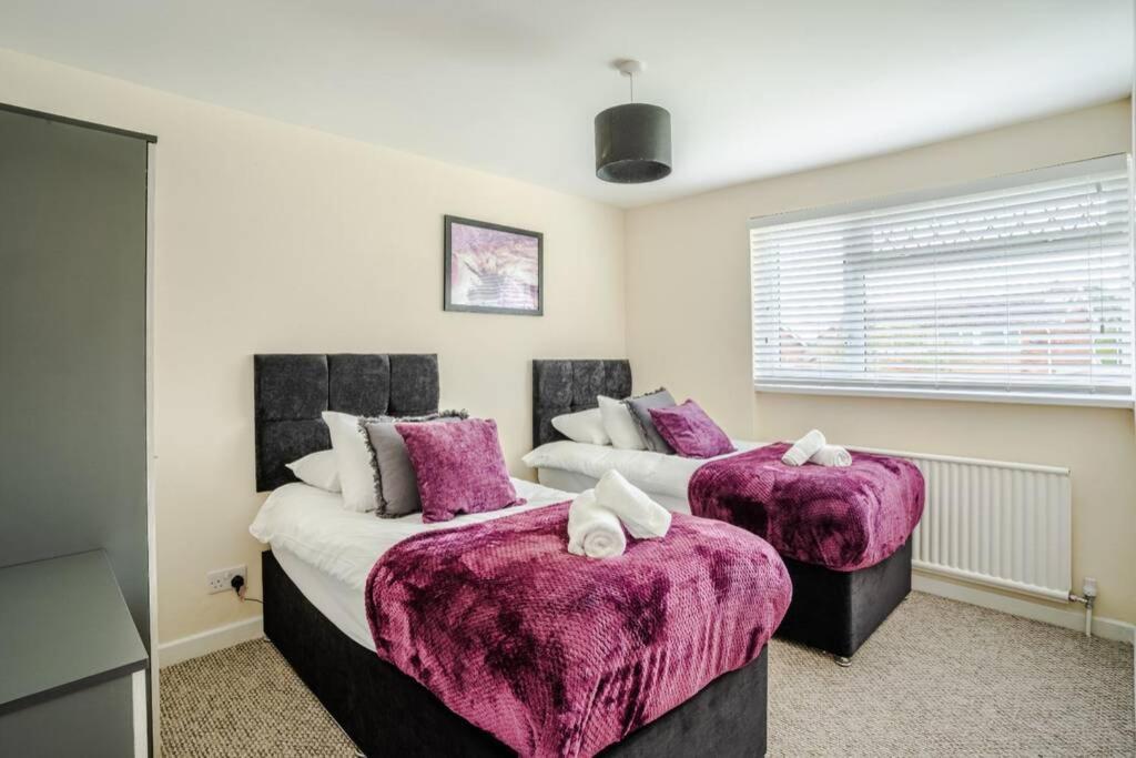 Off Road Parking, Smart Tv In Each Room! Swansea Zewnętrze zdjęcie