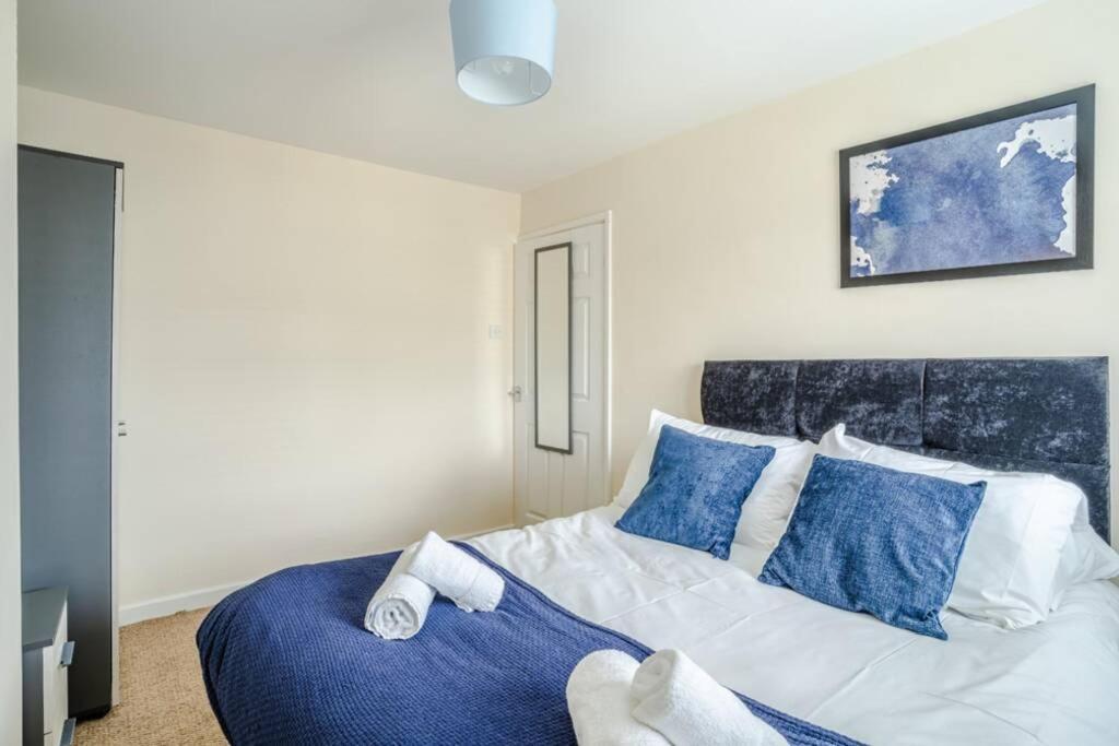 Off Road Parking, Smart Tv In Each Room! Swansea Zewnętrze zdjęcie